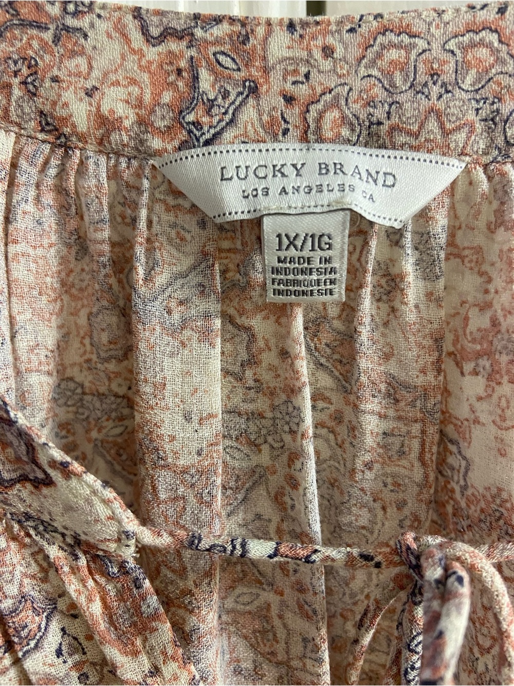 Lucky Brand Paisley Tie-Neck Peasant Blouse Taupe Pink 1X - Picture 7 of 8